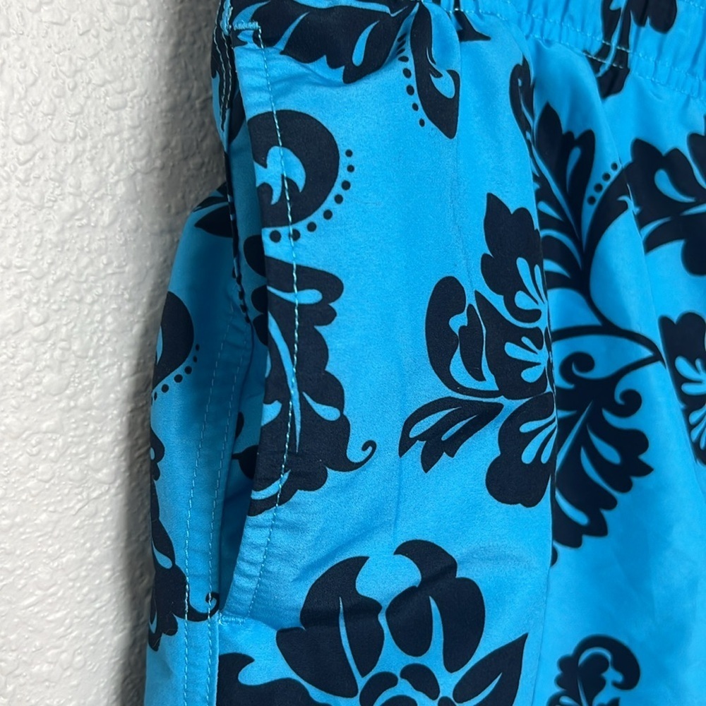 Lands’ End Blue Print Swim Trunks Size XL - Picture 5 of 7
